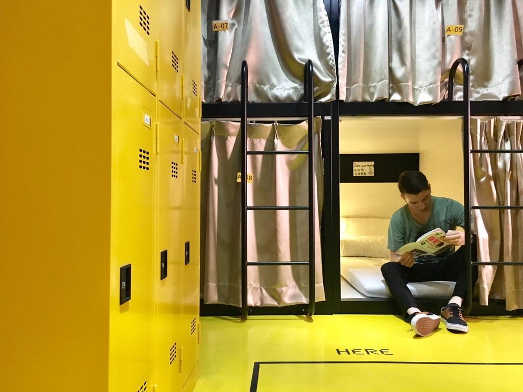 Here X There Hostel Taipei Main Station Ngoại thất bức ảnh