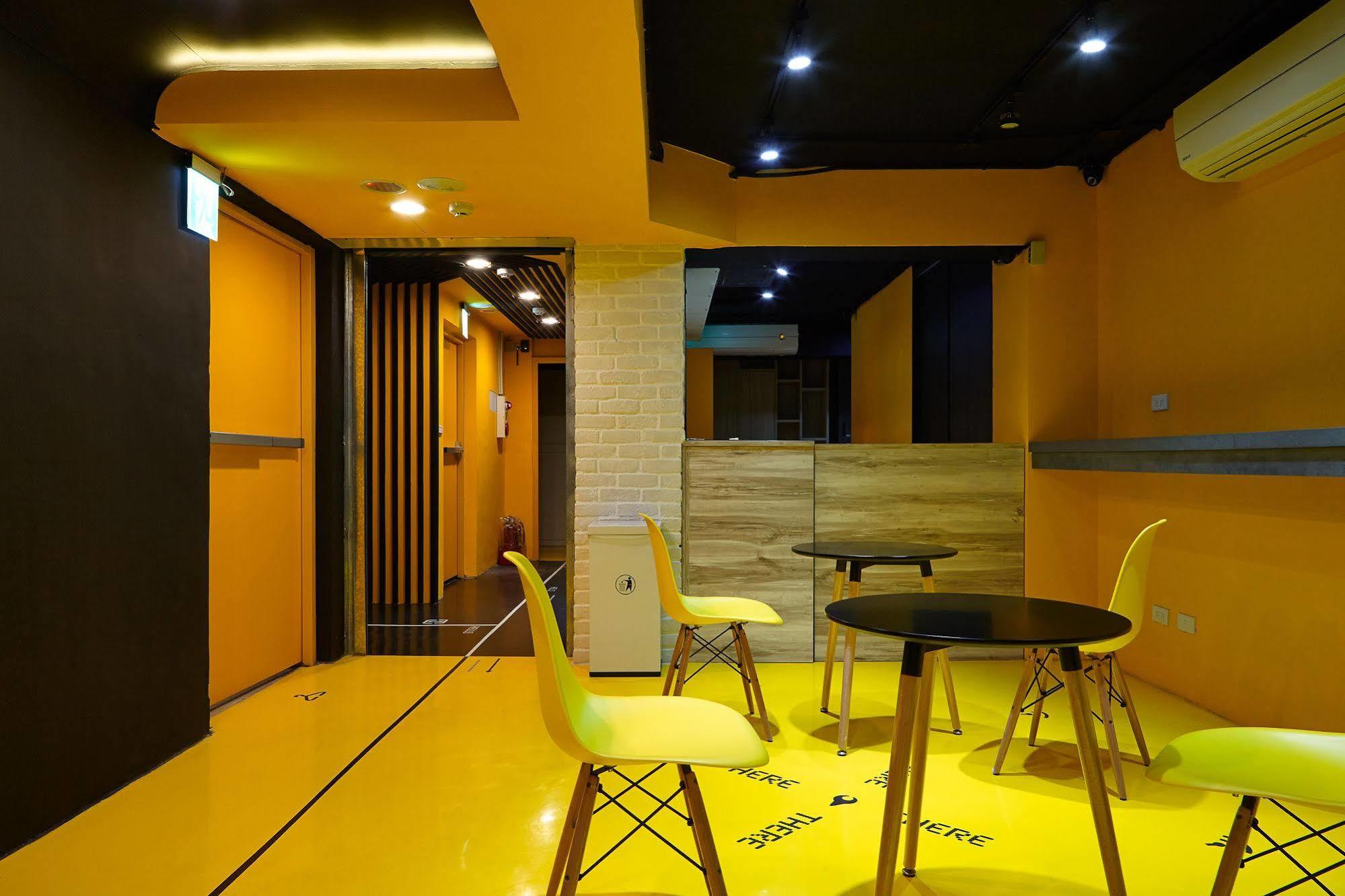 Here X There Hostel Taipei Main Station Ngoại thất bức ảnh