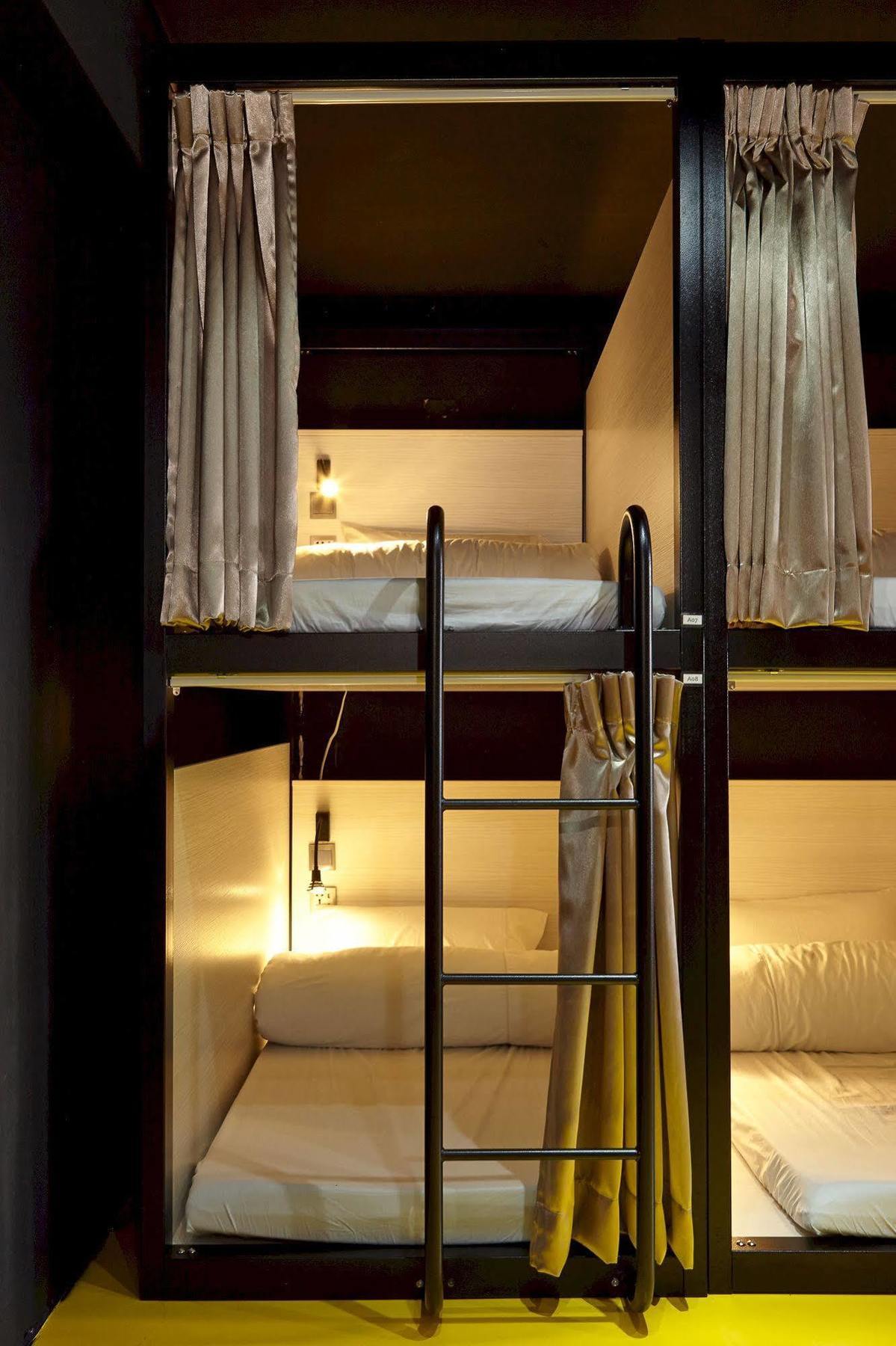 Here X There Hostel Taipei Main Station Ngoại thất bức ảnh
